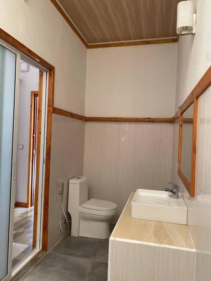 Moon Lodge Felidhoo Bagian luar foto
