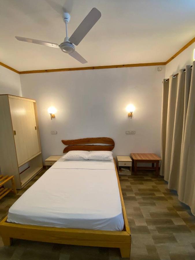 Moon Lodge Felidhoo Bagian luar foto